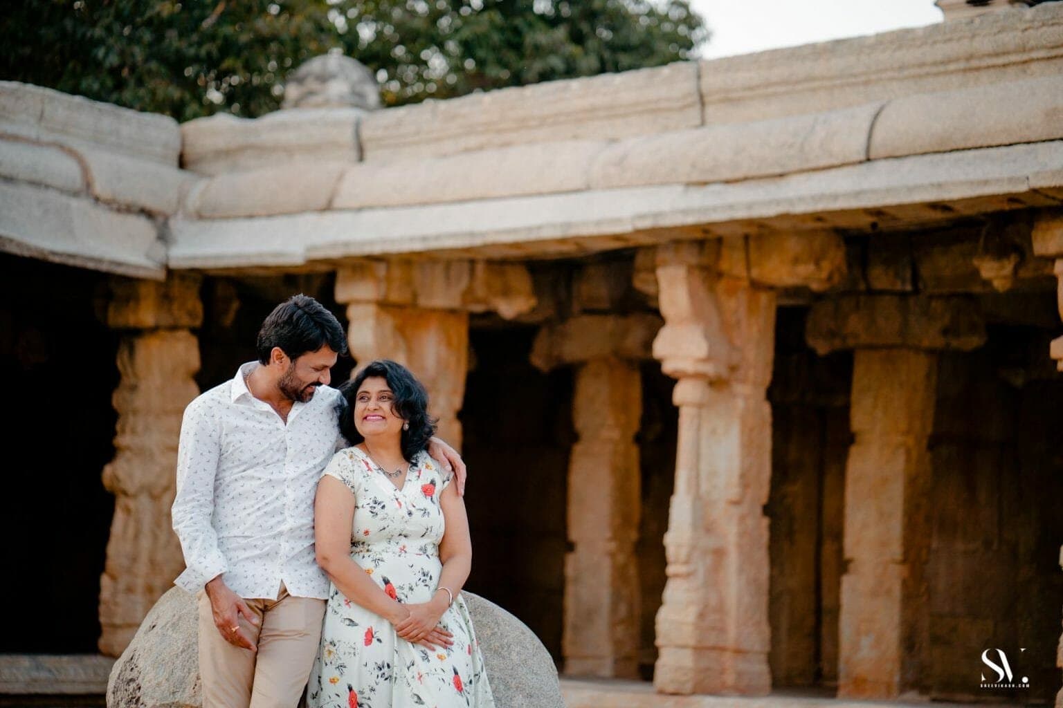 Pre wedding photography temple bangalore